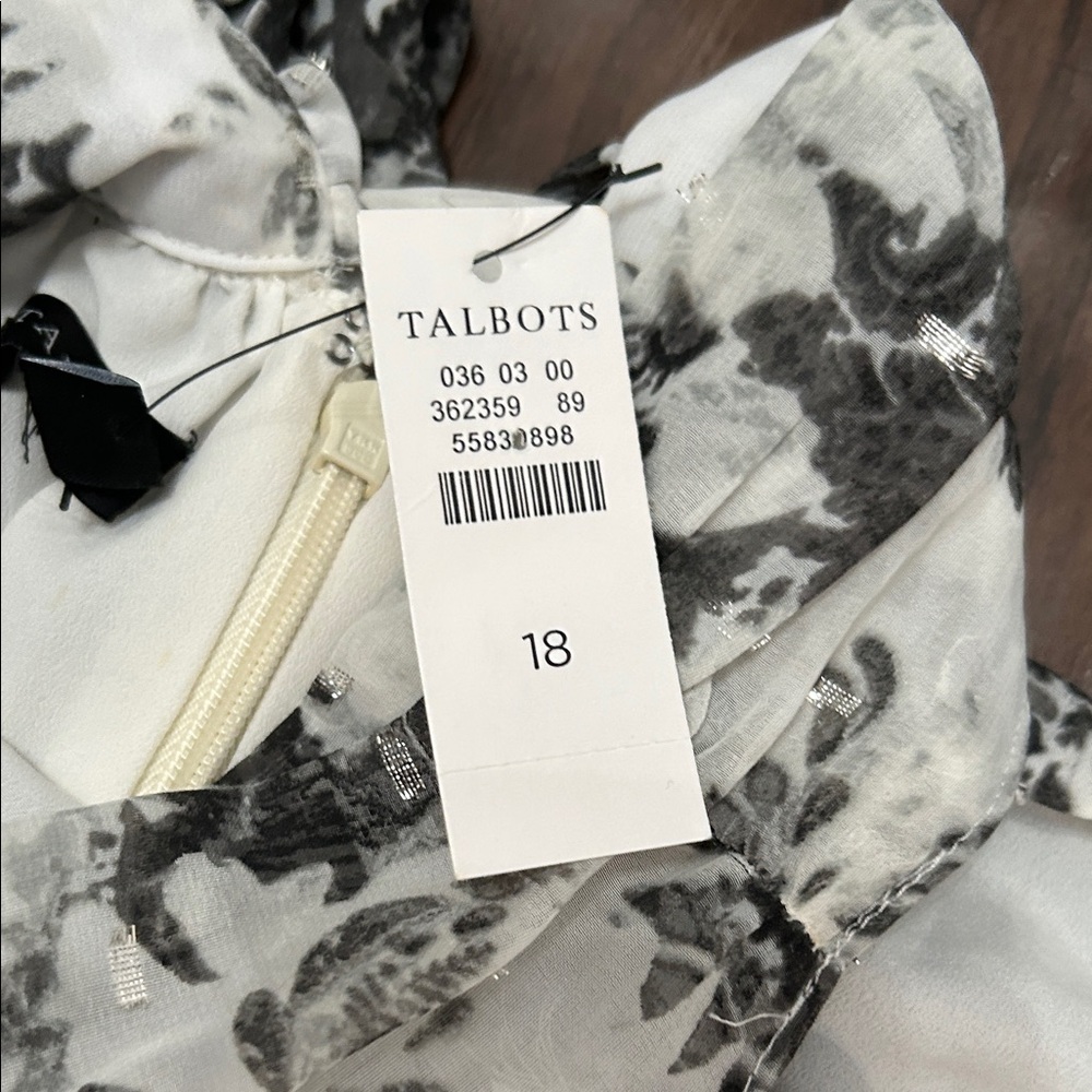 Talbots Fit and Flare Floral Scroll Dress - Picture 3 of 12